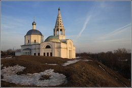 Trinity Cathedral / ***