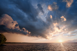 Sonnenuntergang auf Plescheevo / ***