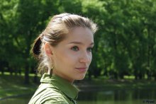 Portrait in Grün / ***