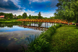 Brücke über den Fluss / Most cherez reku