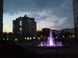 Die Stadt schläft / ***