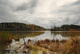 Autumn Lake / ***