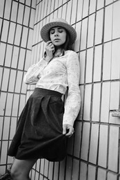 &nbsp; / straw hat
