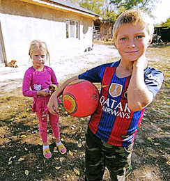 Countryside kids / ***