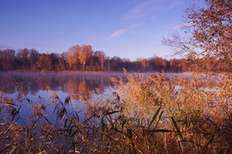 Paints Oktober. / ***