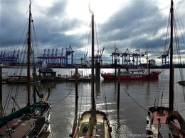 Hamburg / ***