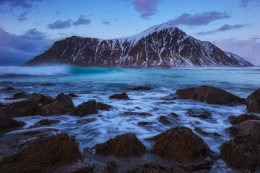 Skagsanden waves / Norway, Lofoten islands