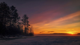 Sonnenuntergang auf dem See / ***