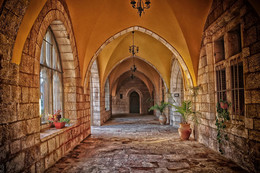 Jerusalem Courtyard / ***