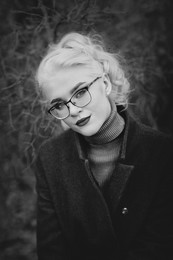 Helena / ***