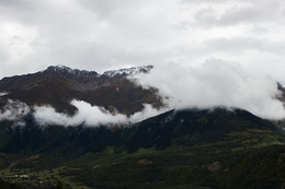 Mountains / ***