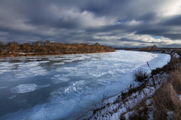Frozen River / ***