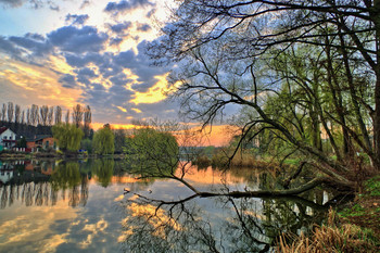 Dämmerung auf dem See / ***