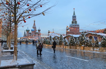 Red Square / ***