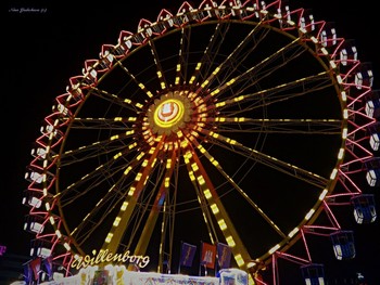 Hamburger DOM / ***