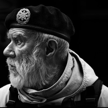 Jedem das Seine / ***