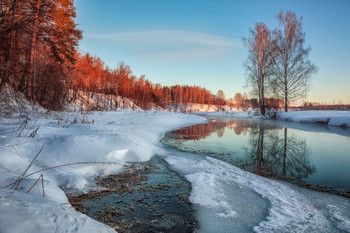 ***Holodnoe utro s lyogkim tumanom. / ***