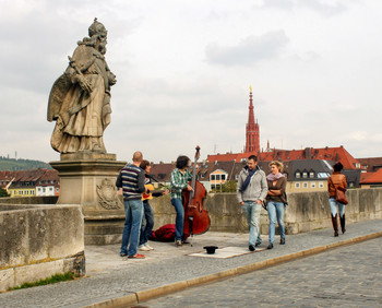 Straßenmusikanten / ***