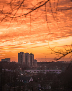 Sonnenuntergang in der Stadt / ***