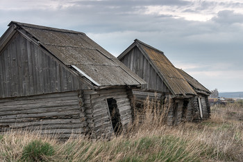 Past ... / ***