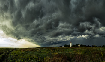 Vor dem Sturm / ***