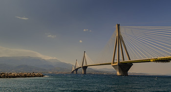 Schrägseilbrücke / ***