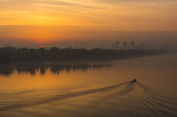 Dämmerung auf dem Dnjepr / ***