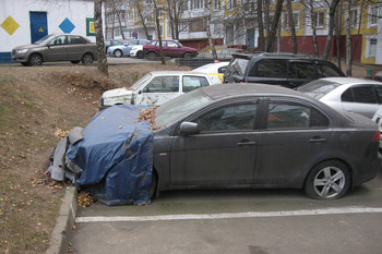 Beware of the Car / [img]https://live.staticflickr.com/65535/48316806637_41846a7cc2_o.jpg[/img]