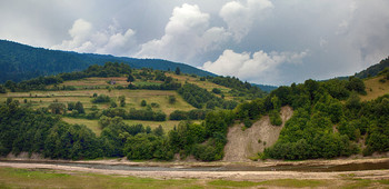 mountain River / ***