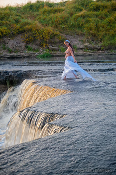 Wasserfall / 70mm (70-300mm f/4.5-5.6) f4.5 ISO800 D700