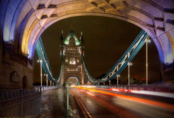 Link / Tower bridge