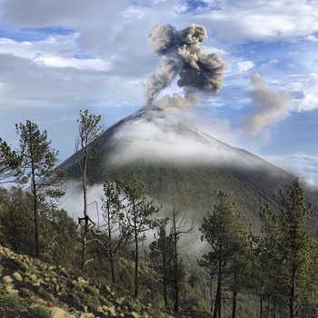 Volcán / Volcán de Fuego,Guatemala