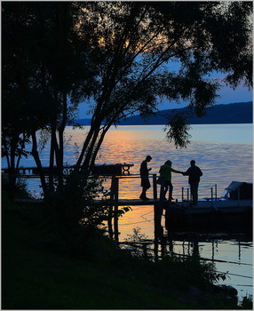Abendspaziergang / ***