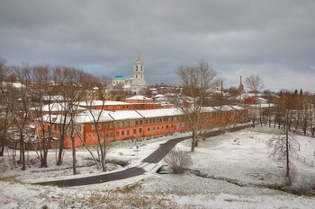 der erste Schnee in der Stadt / ***