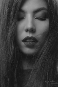 Alexander Krivitskiy / girl,studio,female,woman,profile,retro, monochrome, "Thank" you for not sacrificing. skrill- alexfoto@bigmir.net