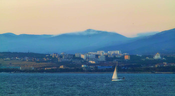 Lone White Sail / ***