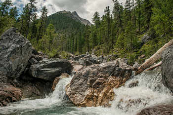 mountain River / ***