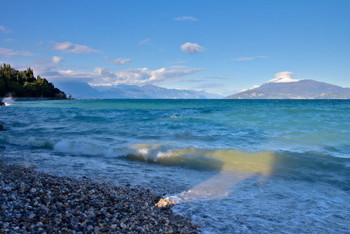 &nbsp; / garda lake