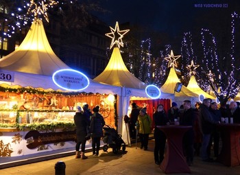 Weihnachtsmarkt Hamburg 2019 / ***