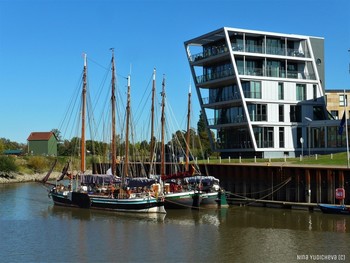 Stade. Hafen / ***