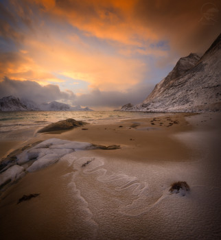 Haukland Beach / ***