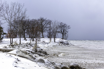 Lake Huron in January / This is a view of Lake Huron in January