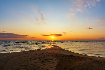 Sonnenuntergang auf dem See / ***