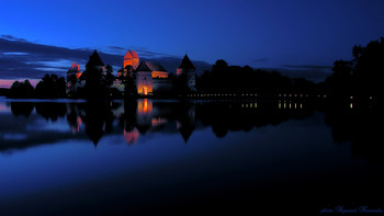 Night in Trakai / Trakai Castle - Lithuania