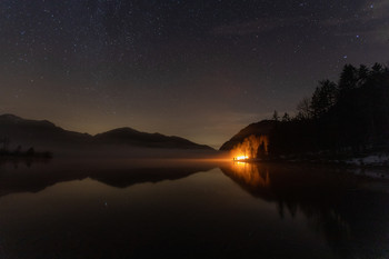 Sternenhimmel / Sternenhimmel über dem Almsee