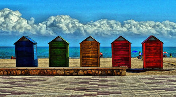 CASETES / Cullera - casetes a la platja - València