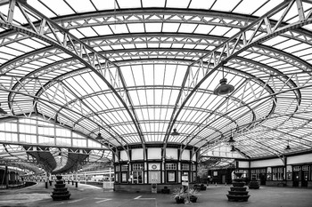 Wemyss Bay Station / Victorian / Edwardian architecture of Wemyss Bay Station and Ferry Terminal on the Clyde Estuary, Scotland.