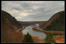 Delaware Water Gap / ***