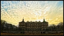 Schloss Podgorskiy.1445g. / ***