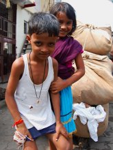 Kinder von Mumbai / ***